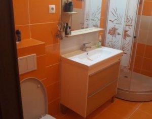 Lakás 3 szobák eladó on Floresti