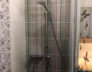 Lakás 3 szobák eladó on Floresti