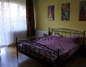 Lakás 3 szobák eladó on Floresti