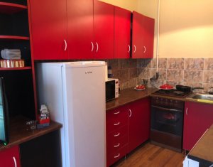 Ház 3 szobák kiadó on Floresti