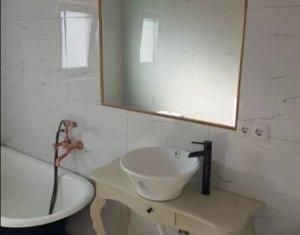 Ház 4 szobák eladó on Chinteni