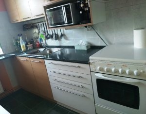 Lakás 4 szobák eladó on Cluj-napoca, Zóna Manastur