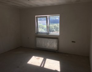 Ház 5 szobák eladó on Floresti