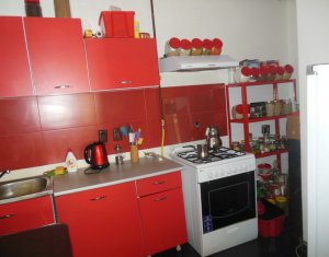 Lakás 3 szobák eladó on Floresti