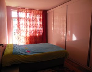 Lakás 3 szobák eladó on Floresti