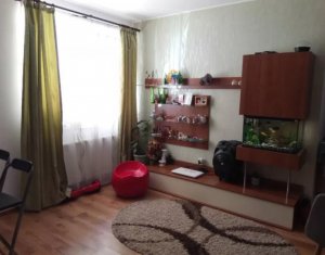 Lakás 3 szobák eladó on Floresti