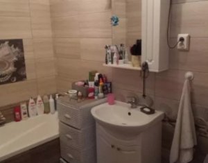 Lakás 3 szobák eladó on Floresti