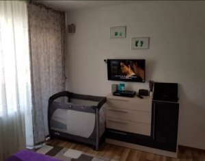 Lakás 3 szobák eladó on Floresti