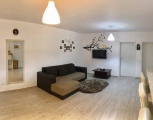 Lakás 3 szobák eladó on Floresti