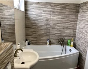 Lakás 3 szobák eladó on Floresti