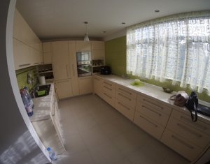 Ház 5 szobák eladó on Cojocna