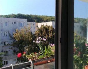 Lakás 4 szobák eladó on Cluj-napoca, Zóna Manastur