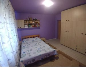 Lakás 3 szobák eladó on Floresti