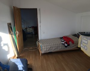 Lakás 2 szobák eladó on Floresti