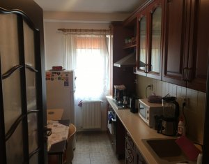 Lakás 2 szobák eladó on Floresti