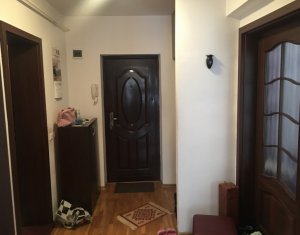 Lakás 2 szobák eladó on Floresti