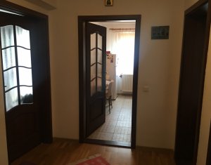 Lakás 2 szobák eladó on Floresti