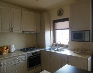 Lakás 3 szobák eladó on Floresti