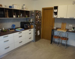 Ház 6 szobák eladó on Cluj-napoca, Zóna Gruia