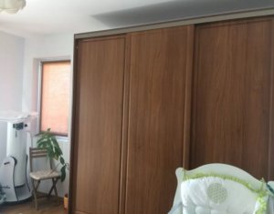 Lakás 2 szobák eladó on Floresti