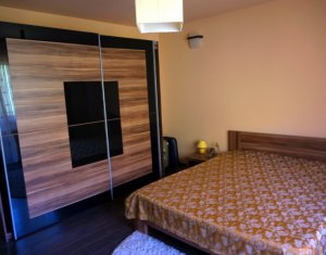 Lakás 3 szobák eladó on Floresti