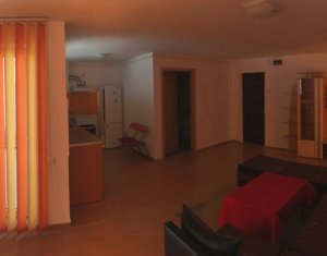 Lakás 3 szobák kiadó on Floresti