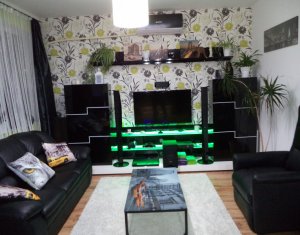 Lakás 3 szobák eladó on Floresti