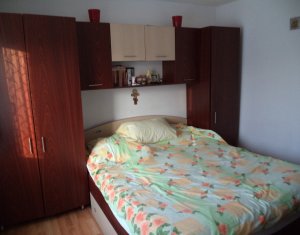 Lakás 3 szobák eladó on Floresti