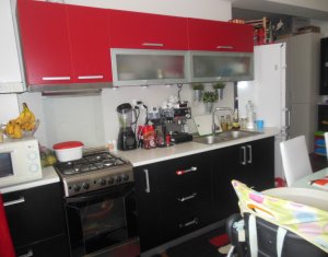 Lakás 3 szobák eladó on Floresti