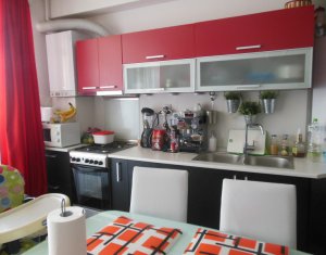 Lakás 3 szobák eladó on Floresti