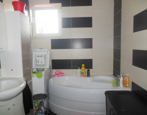 Lakás 3 szobák eladó on Floresti