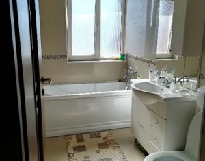 Lakás 3 szobák eladó on Floresti