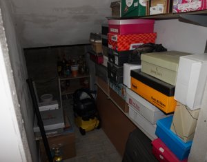 Ház 6 szobák eladó on Cluj-napoca, Zóna Dambul Rotund