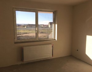 Lakás 3 szobák eladó on Floresti