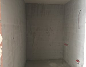 Lakás 3 szobák eladó on Floresti