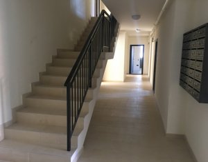 Lakás 3 szobák eladó on Floresti