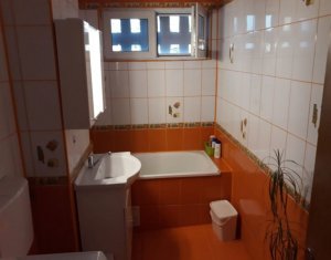 Lakás 4 szobák eladó on Cluj-napoca, Zóna Manastur