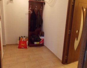 Lakás 2 szobák eladó on Floresti