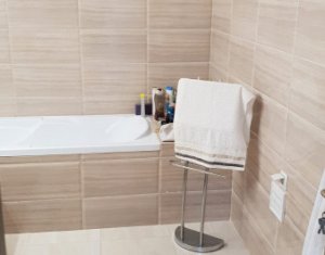 Lakás 2 szobák eladó on Floresti