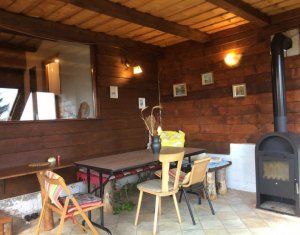 Nyaralók eladó on Marisel