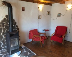 Nyaralók eladó on Marisel