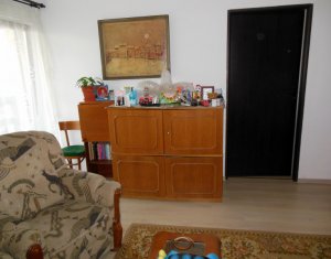 Ház 5 szobák eladó on Comsesti