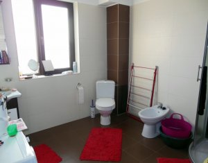 Ház 5 szobák eladó on Comsesti