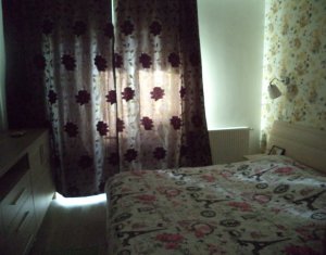 Lakás 3 szobák eladó on Floresti