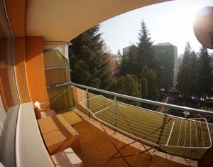 Lakás 4 szobák kiadó on Cluj-napoca, Zóna Manastur