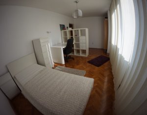 Lakás 4 szobák kiadó on Cluj-napoca, Zóna Manastur