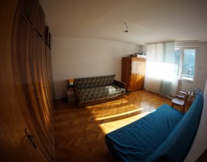 Lakás 4 szobák kiadó on Cluj-napoca, Zóna Manastur