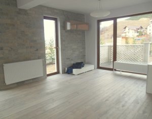 Ház 4 szobák eladó on Floresti