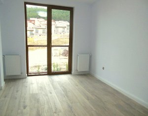 Ház 4 szobák eladó on Floresti