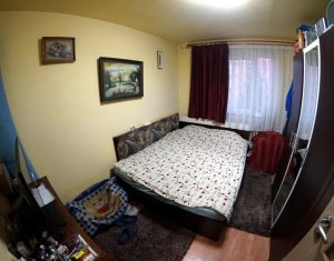 Lakás 4 szobák eladó on Cluj-napoca, Zóna Manastur